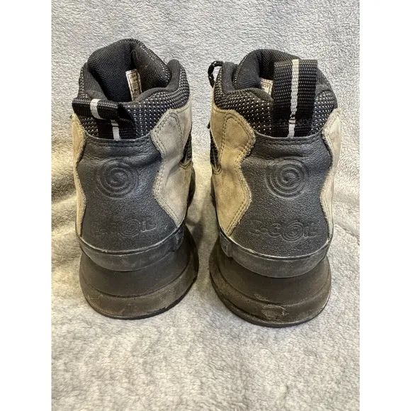 Z-Coil Hiking Boots High Desert Mens W9 Gray Black Enclosed Coil Pain Relief