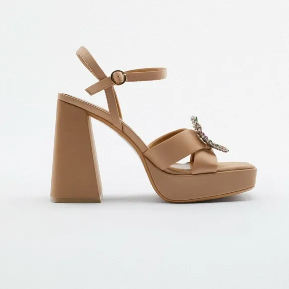 ZARA EMBELLISHED PLATFORM SANDALS Chunky heeled bloggers favorite