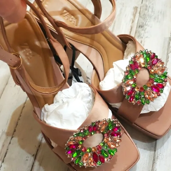 ZARA EMBELLISHED PLATFORM SANDALS Chunky heeled bloggers favorite
