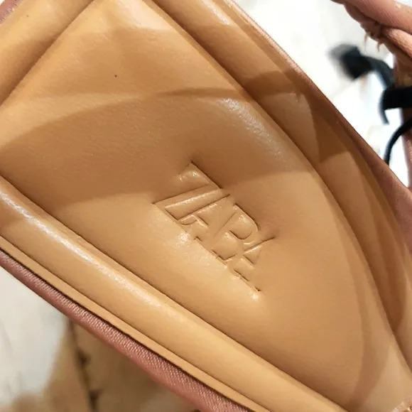 ZARA EMBELLISHED PLATFORM SANDALS Chunky heeled bloggers favorite
