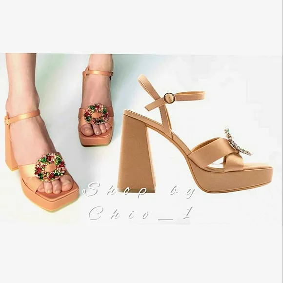 ZARA EMBELLISHED PLATFORM SANDALS Chunky heeled bloggers favorite