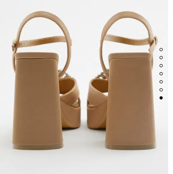 ZARA EMBELLISHED PLATFORM SANDALS Chunky heeled bloggers favorite