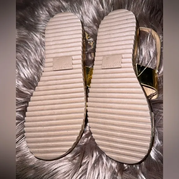 Zara Silver Gold Metallic Platform Sandals - Size 37 - NWT