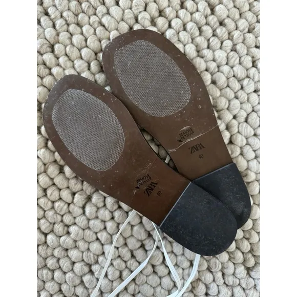 ZARA STRAPPY LEATHER FLAT SANDALS
