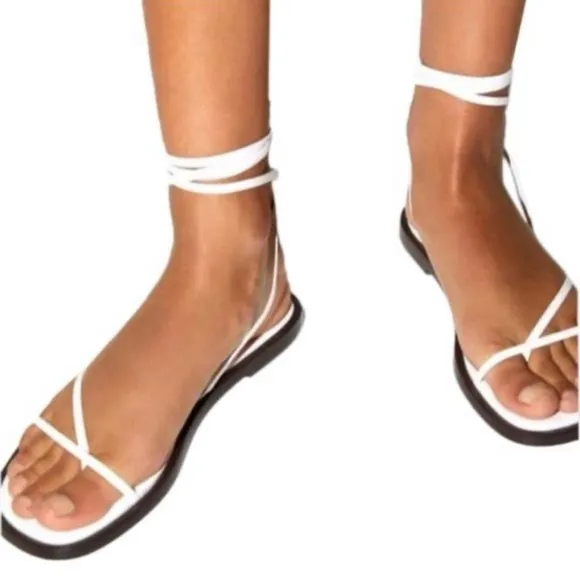 ZARA STRAPPY LEATHER FLAT SANDALS
