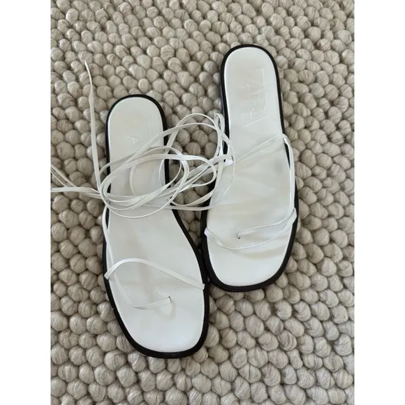 ZARA STRAPPY LEATHER FLAT SANDALS