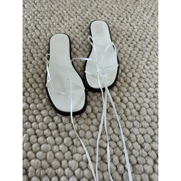 ZARA STRAPPY LEATHER FLAT SANDALS