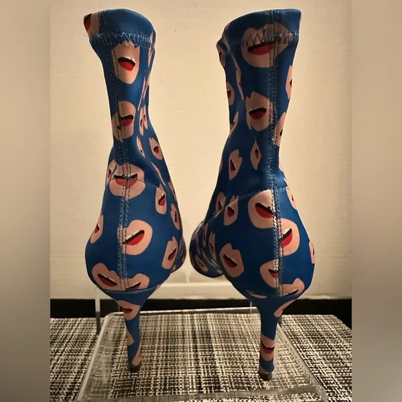 ZARA sz 37 Lips print neoprene stretchy sock ankle boot pointy toe stiletto heel