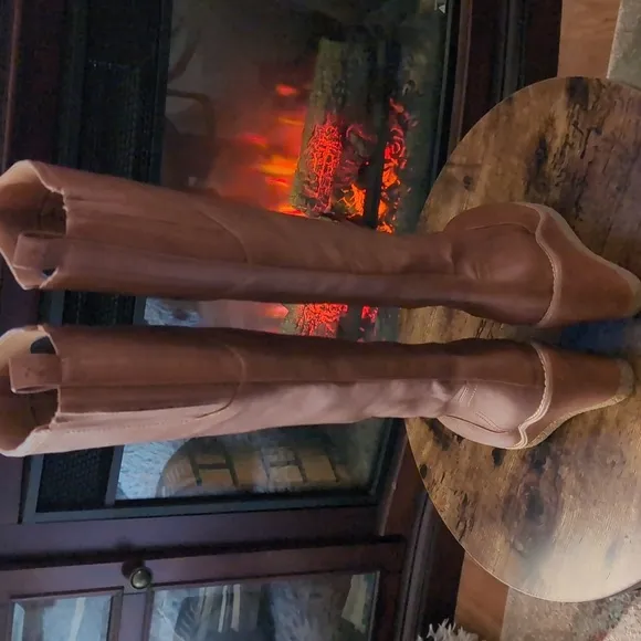Zodiac boots